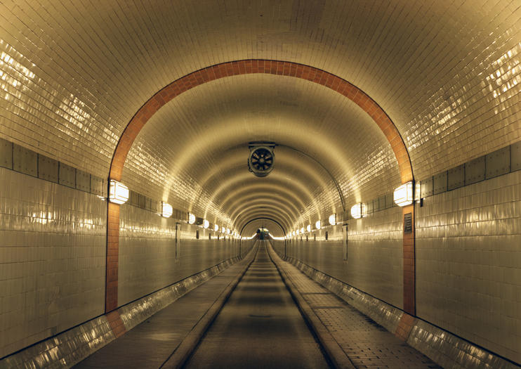 Túnel del Elba (Alter Elbtunnel)